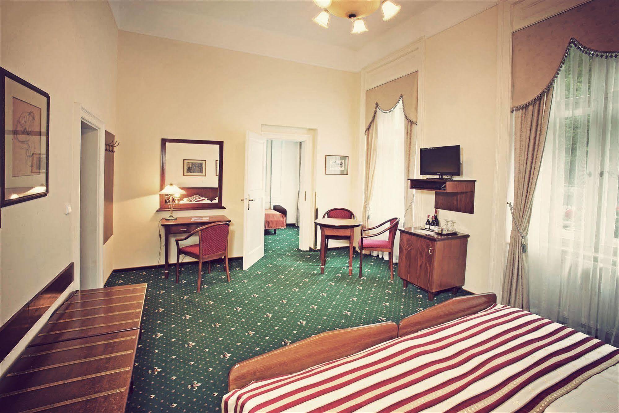 Sant Georg Garni Hotel Marianske Lazne Ngoại thất bức ảnh