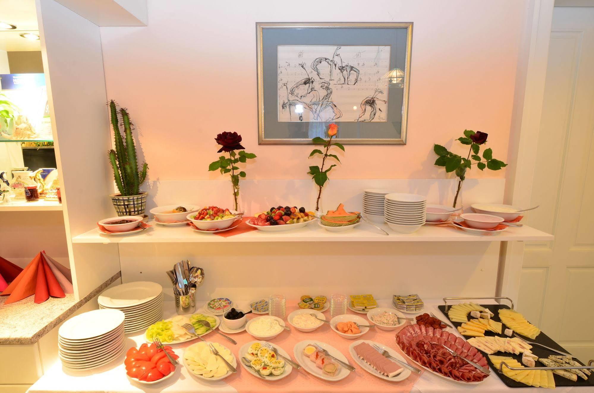 Sant Georg Garni Hotel Marianske Lazne Ngoại thất bức ảnh
