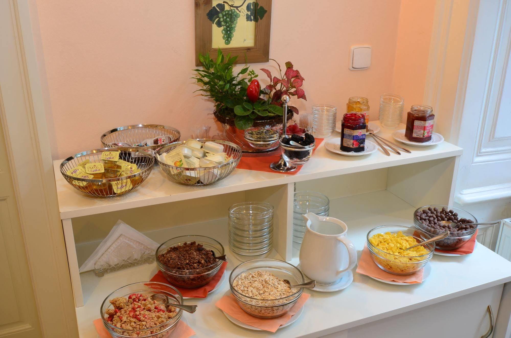 Sant Georg Garni Hotel Marianske Lazne Ngoại thất bức ảnh