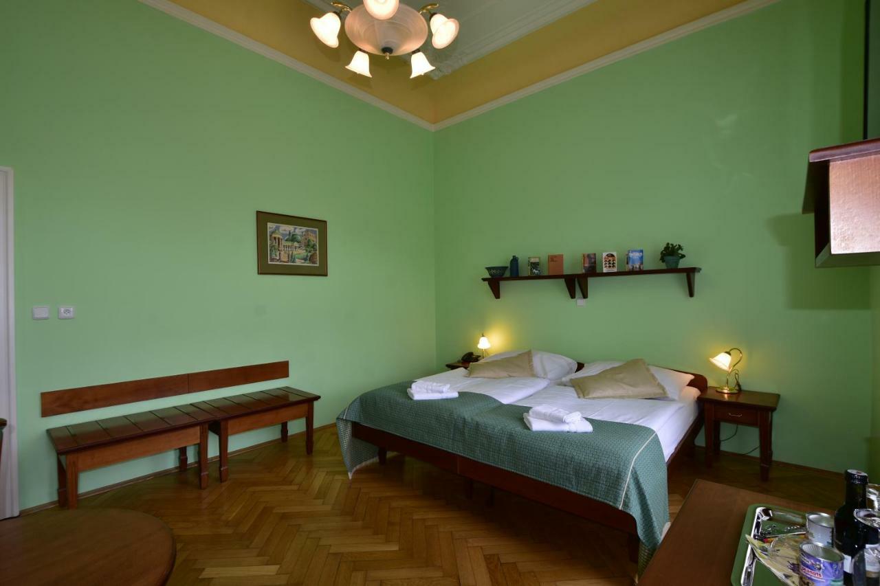 Sant Georg Garni Hotel Marianske Lazne Ngoại thất bức ảnh