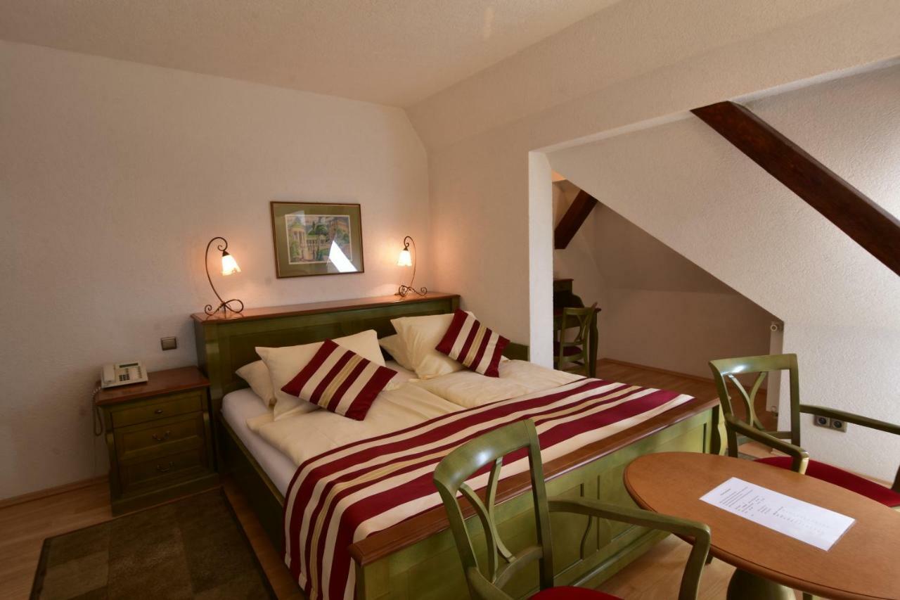 Sant Georg Garni Hotel Marianske Lazne Ngoại thất bức ảnh