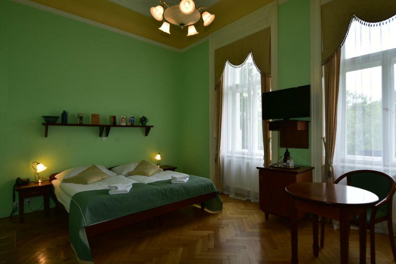 Sant Georg Garni Hotel Marianske Lazne Ngoại thất bức ảnh